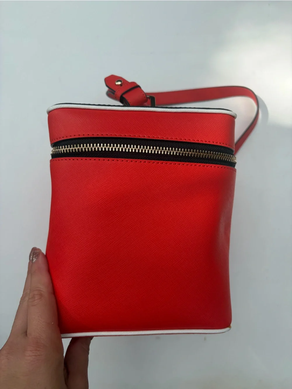 Henri Bendel Train Case